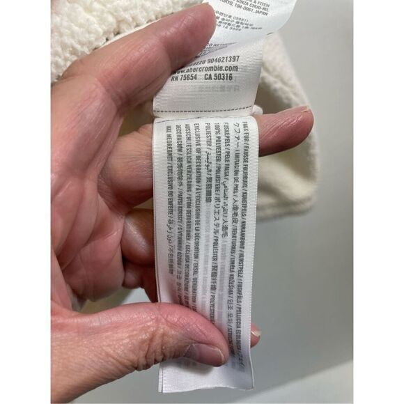 Abercrombie Ivory Henley Sherpa Size 11-12 - Picture 8 of 8